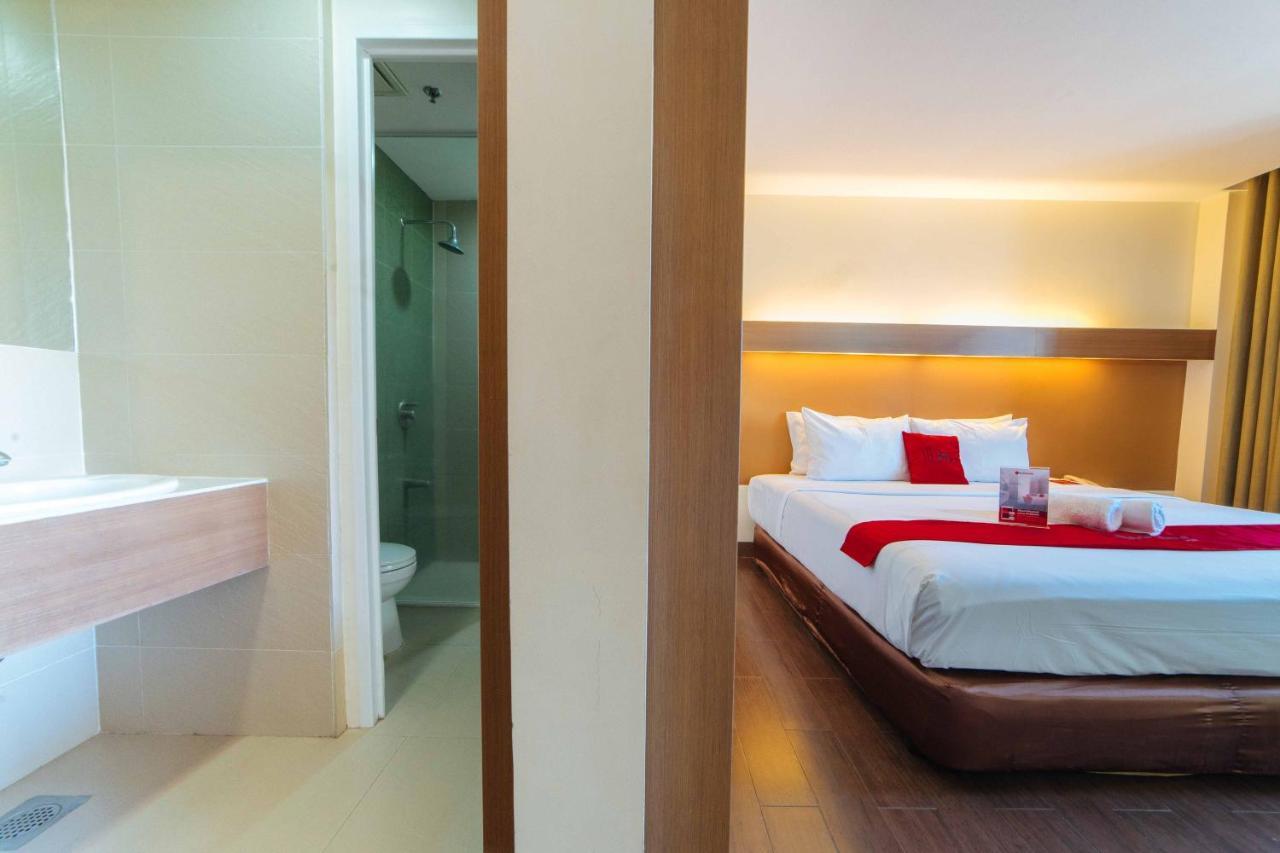 Reddoorz Premium @ The Ritz Garden Oases Hotel Davao Exterior photo